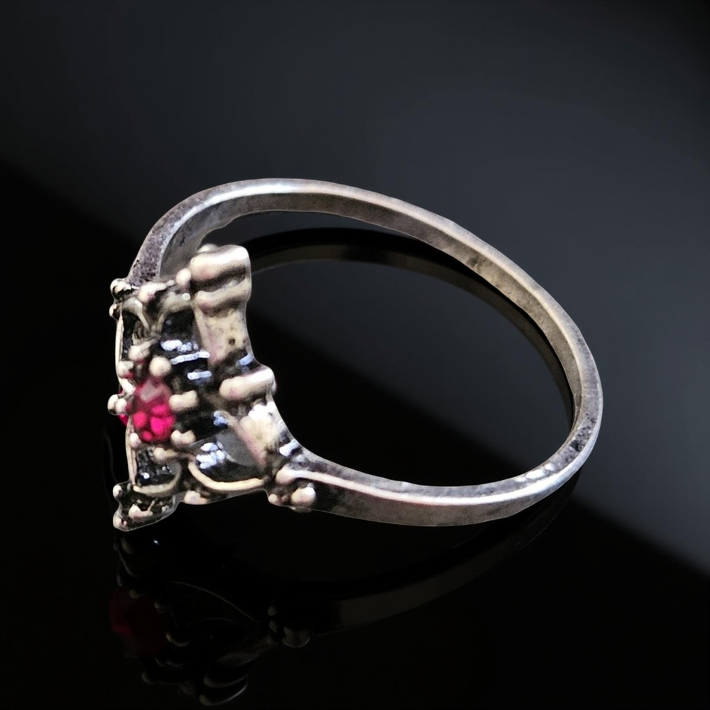 Silver Tone Ring with Red Stone Size 8 - Picture 4 of 6